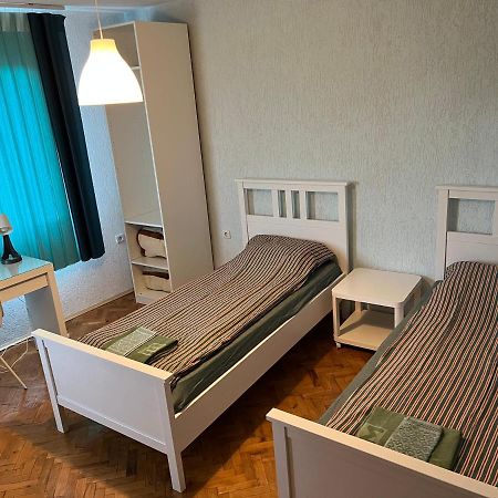 White Guest House 2 Karlovo Extérieur photo