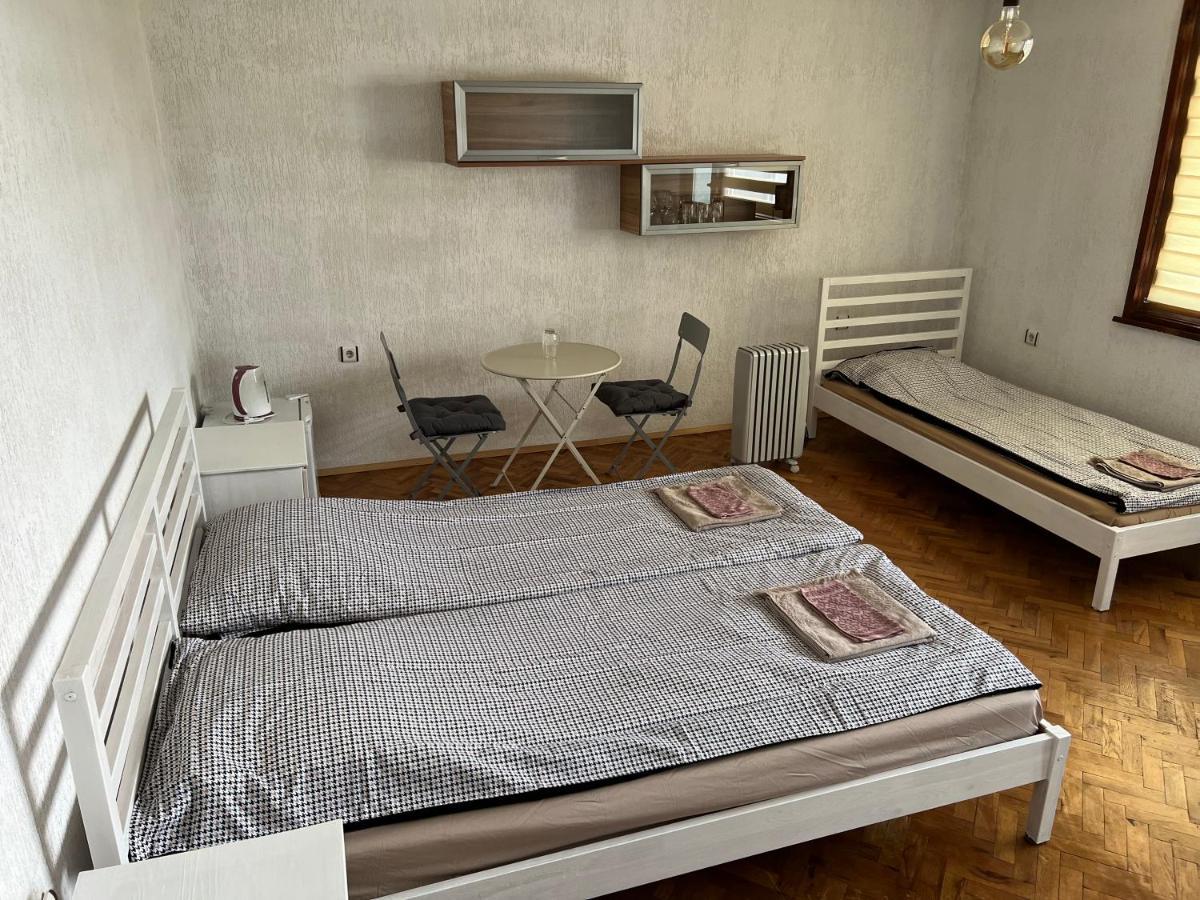 White Guest House 2 Karlovo Extérieur photo