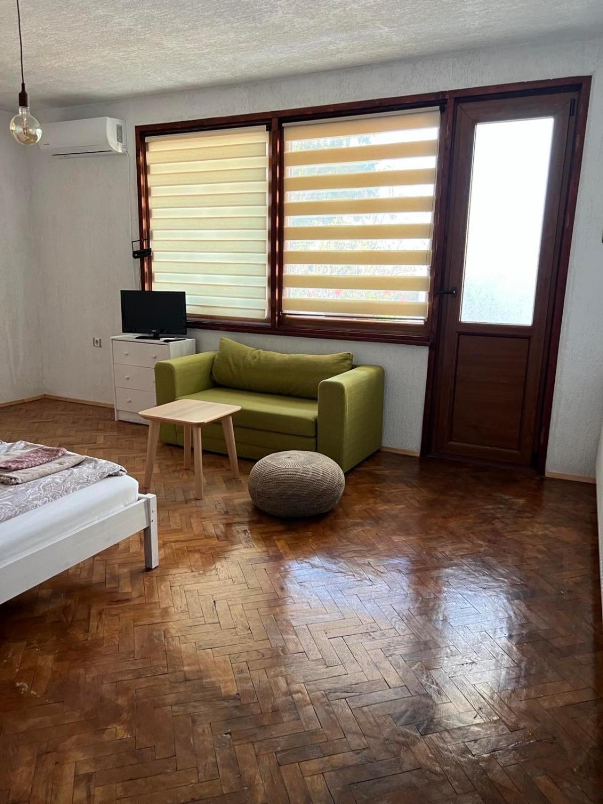White Guest House 2 Karlovo Extérieur photo