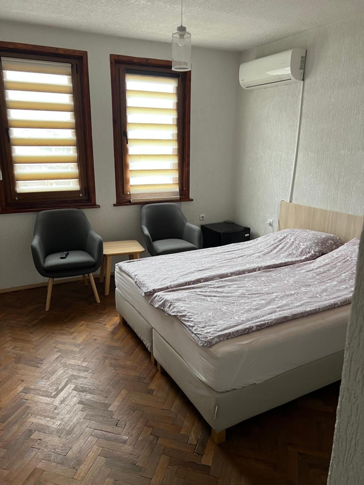 White Guest House 2 Karlovo Extérieur photo