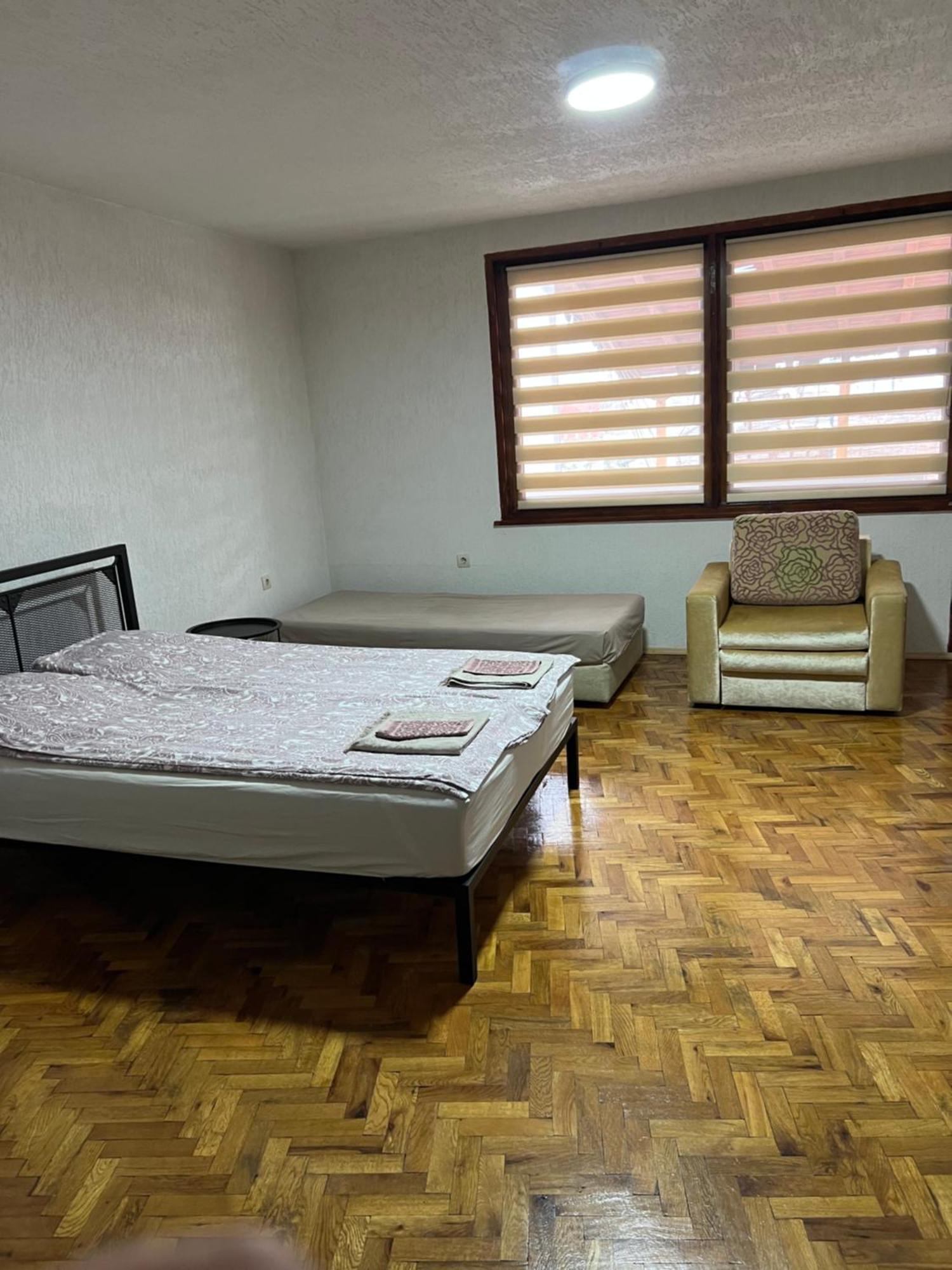 White Guest House 2 Karlovo Extérieur photo
